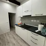 Spacious & Trendy 2Br Apartment
