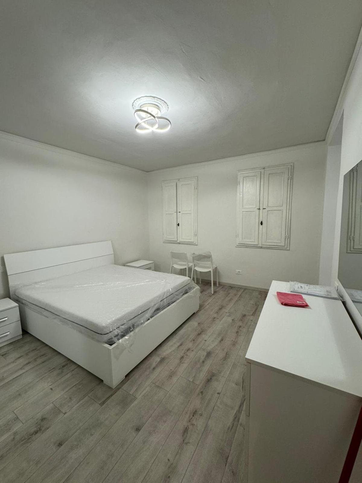Spacious & Trendy 2br *