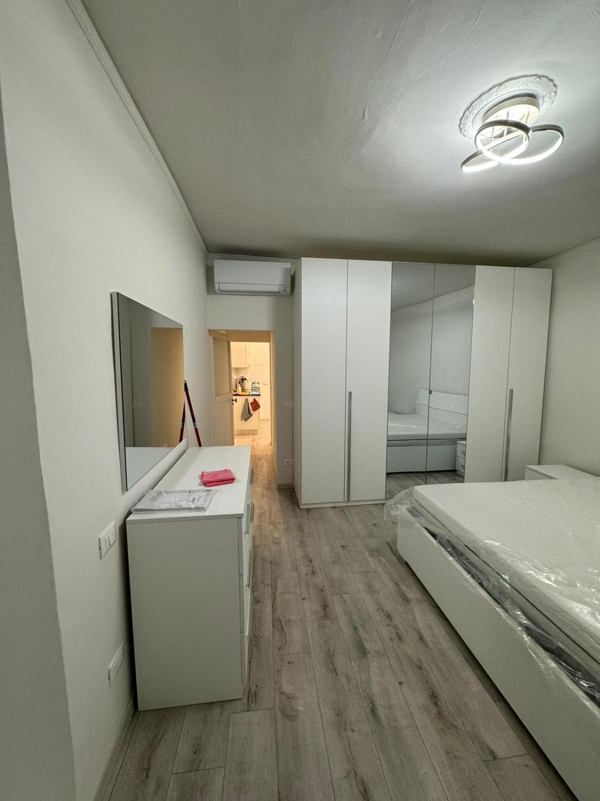 Apartamento Spacious & Trendy 2br Florencia