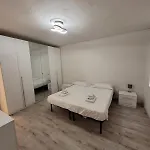 Spacious & Trendy 2Br Apartment